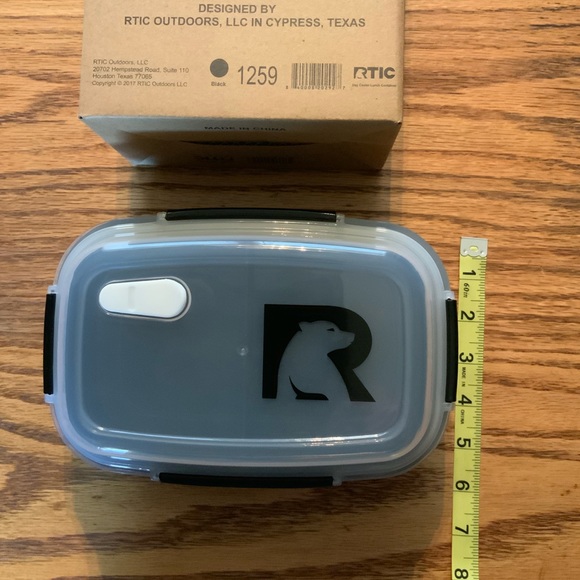 NEW - RTIC DAY COOLER LUNCH CONTAINER - Picture 8 of 14